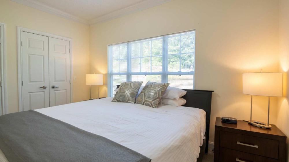 Spacious Apt with Pool